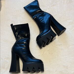 Black Platform Women's Boots